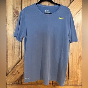 Nike Men’s T-shirt Large Light Blue Dri-Fit Athletic Cut